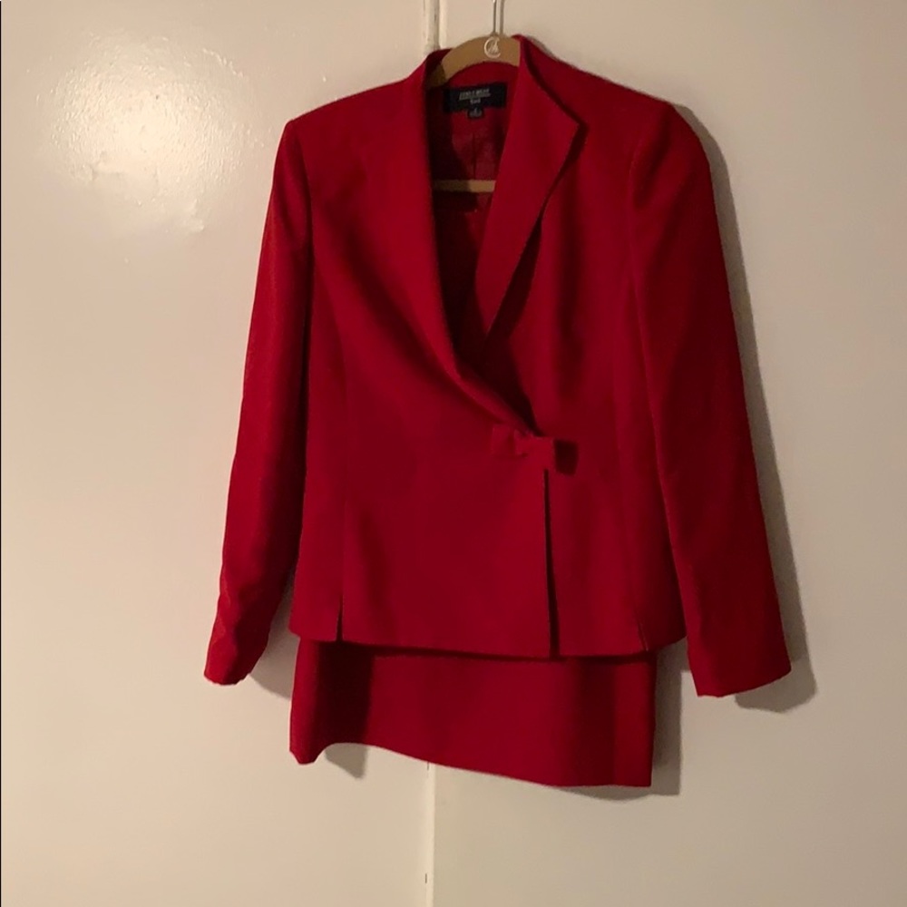 2 piece Suite